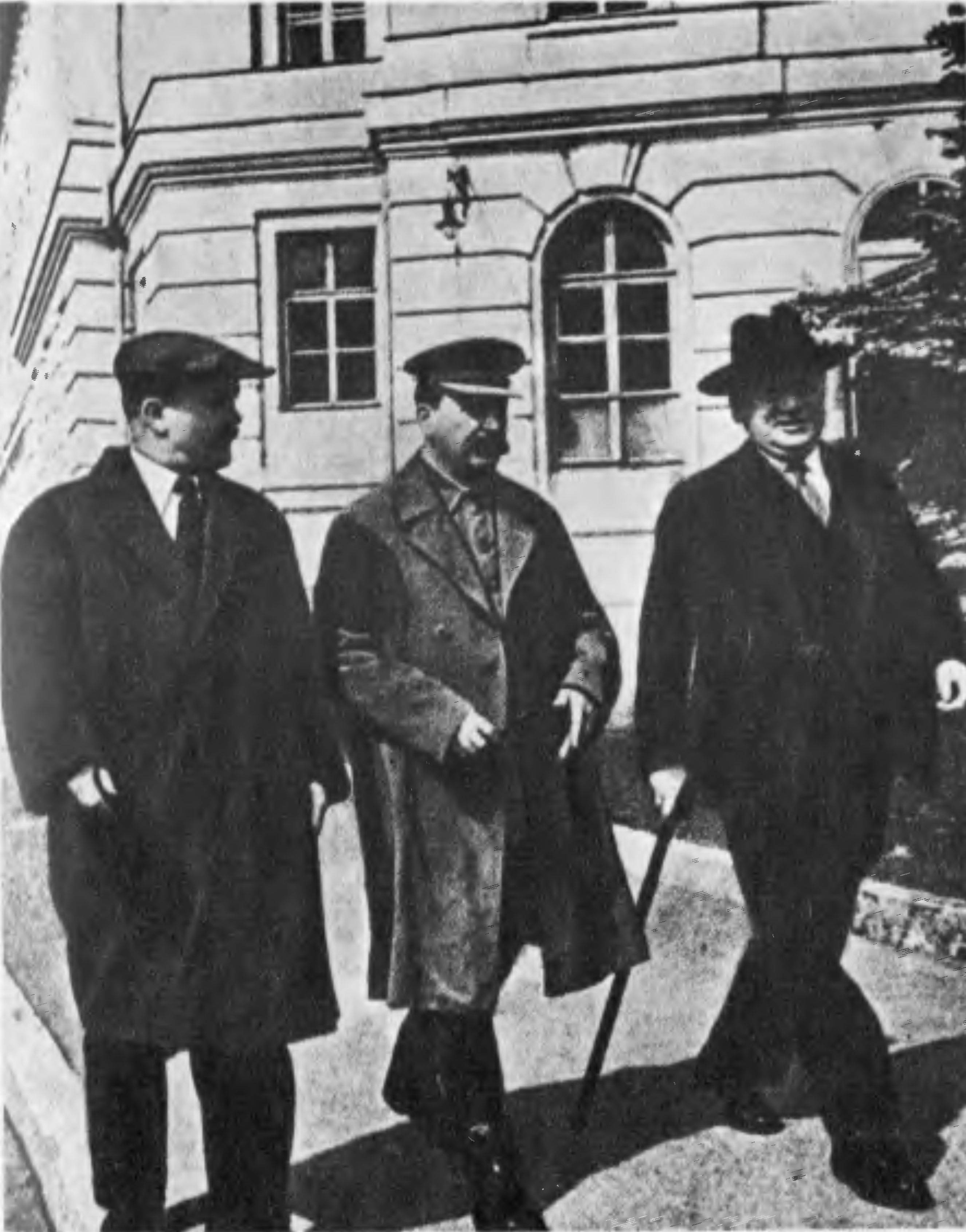В.М. Молотов, И.В. Сталин, М.М. Литвинов