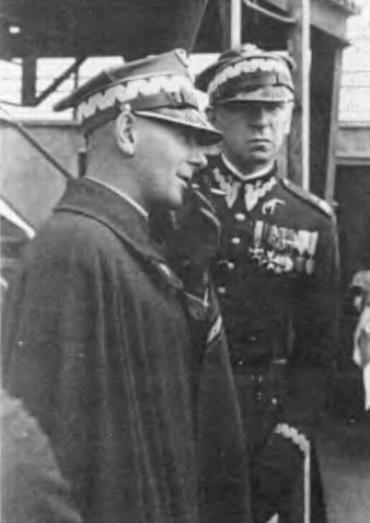 Маршал Войска Польского Э. Рыдз-Смиглы с генералом С. Мачеком (AAN)